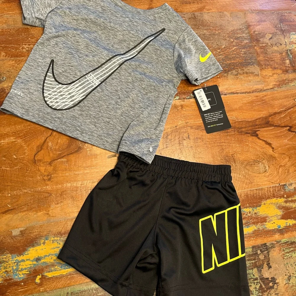 NWT Nike Toddler Boys Shorts Set - Picture 1 of 6